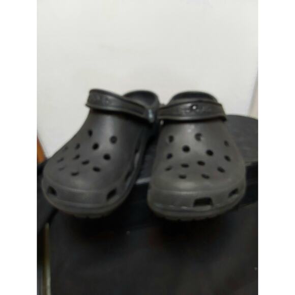 CROCS UNISEX Adults Classic Clogs Slip On Shoes M5 W7 In Black - Picture 2 of 6